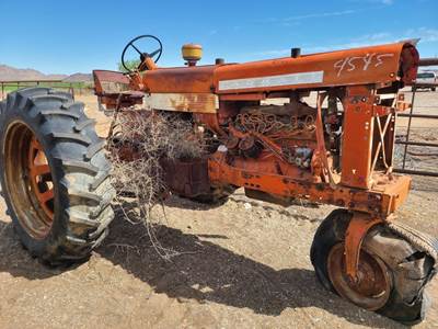 International 460 Tractor