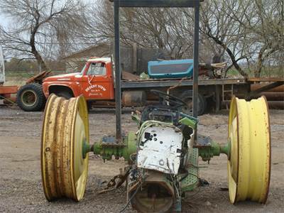 John Deere 2755 Tractor