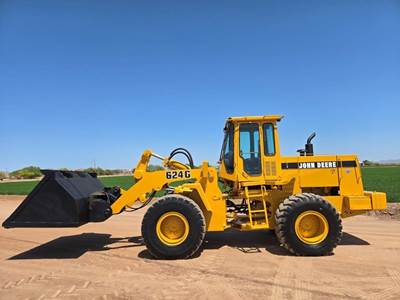 John Deere 624G Wheel Loader