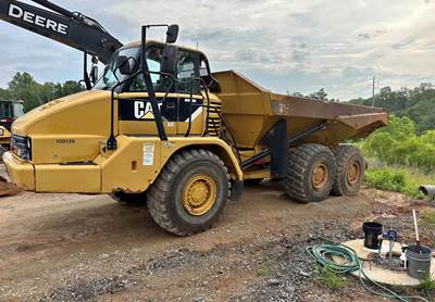 2014 Caterpillar 725 Articulated Truck