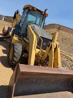 2005 John Deere 710G Backhoe