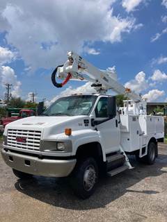 2007 Altec AT37G Boom / Bucket Truck