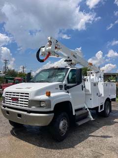 2007 Altec AT37G Boom / Bucket Truck