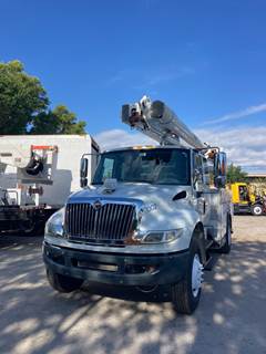 2014 International DuraStar 4400 Boom / Bucket Truck