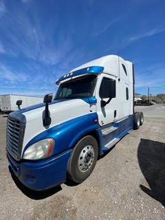 2012 Freightliner Cascadia Cabover with Sleeper