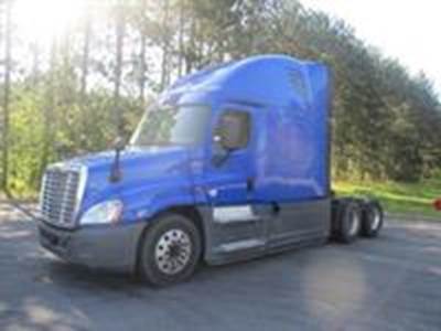 2017 Freightliner DD15 Cabover with Sleeper