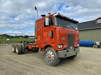 1973 Peterbilt 352 Cabover with Sleeper