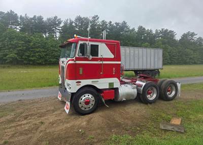 1975 Peterbilt 352 Cabover