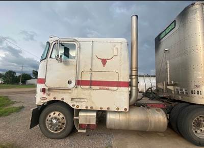 1993 Peterbilt 362 Cabover