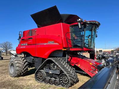 2023 Case IH 9250 Combine