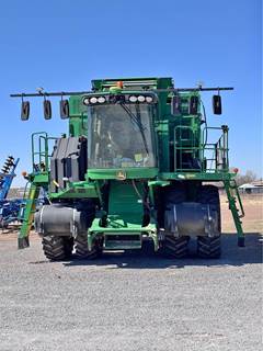 2018 John Deere CS690 Combine