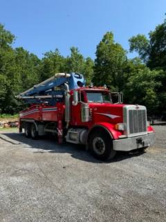 2005 Peterbilt Concrete Pump Truck