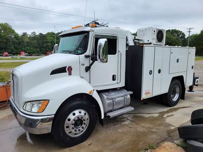 2010 Kenworth T270 Crane Truck