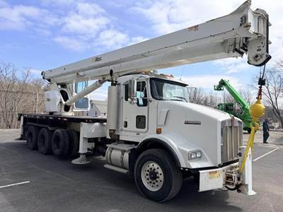 Kenworth T800 38-Ton Crane Truck - 2007 ALTEC AC38-127S-HL Crane, 127ft Reach