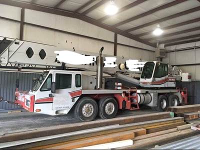 1998 Link-Belt HTC-8660 Crane Truck