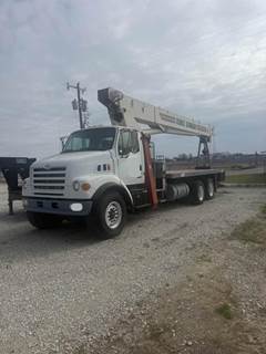 Sterling HN80 23.5-Ton Crane Truck - 2000 TEREX BT4700 Crane, Automatic
