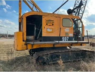 American 597 30-Ton Crawler Crane