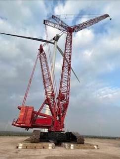 Manitowoc 18000 Crawler Crane