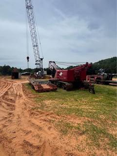 Manitowoc 222 100-Ton Crawler Crane