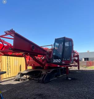1999 Manitowoc 2250 III Crawler Crane