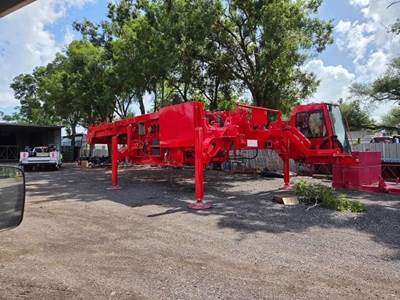 Manitowoc 2250 III 300-Ton Crawler Crane