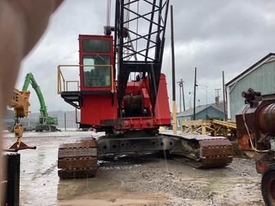 Manitowoc 3900W VICON 140-Ton Crawler Crane