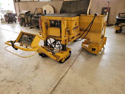2015 GOMACO CC-1200 Track Curb & Gutter Machine