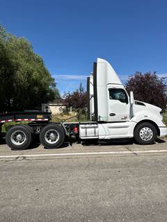 2019 Kenworth T680 Day Cab Truck
