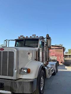 2014 Peterbilt 367 HEAVY HAUL Day Cab Truck