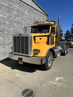 2012 Peterbilt 367 HEAVY HAUL Day Cab Truck