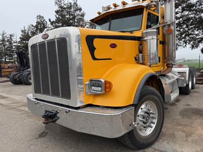 2012 Peterbilt 367 HEAVY HAUL Day Cab Truck