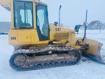 2000 Caterpillar D4G Dozer