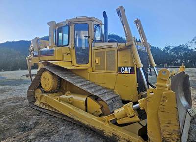1989 Caterpillar D6H Dozer