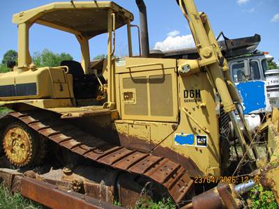 Caterpillar D6H Dozer