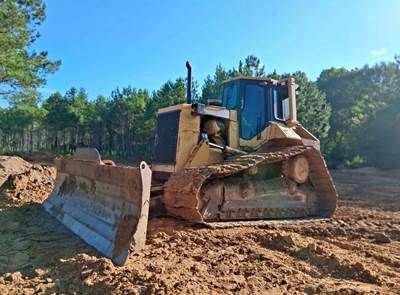 Caterpillar D6M Dozer - 6 Way Blade