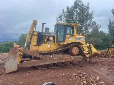 2002 Caterpillar D8R Dozer