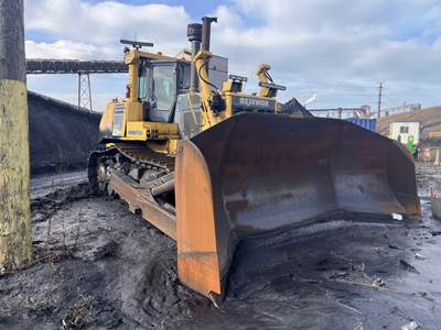 (2) 2013 Komatsu D275 Dozer
