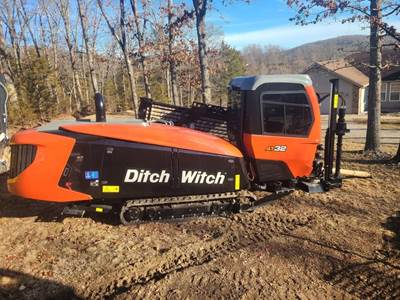 2025 Ditch Witch AT32
