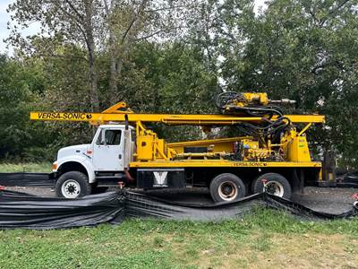 1998 Versa Sonic Drilling Rig with Rousey Sonic Head