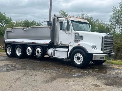 2016 Freightliner Coronado 122 SD  Quad Dump Truck