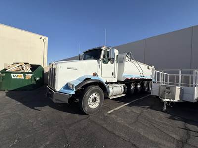 2012 Kenworth T800 Dump Truck