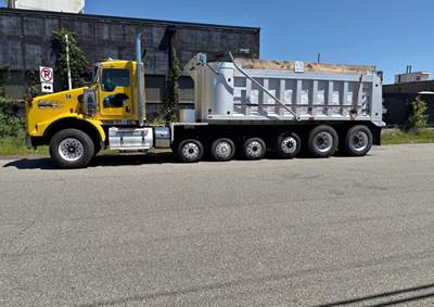 2012 Kenworth T800 Dump Truck