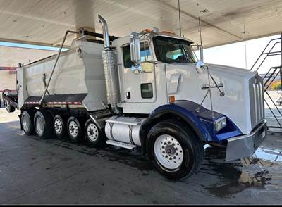 2007 Kenworth T800 Dump Truck