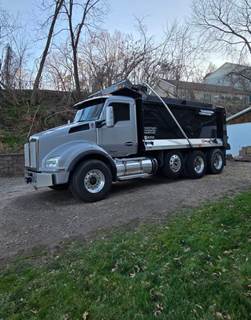 2018 Kenworth T880 Dump Truck