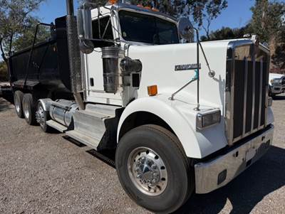 2012 Kenworth W900 Super 10 Dump Truck
