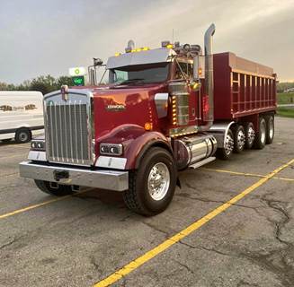2018 Kenworth W900L Dump Truck