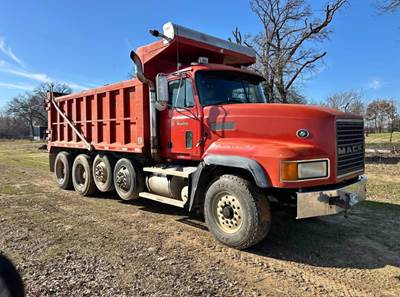 1996 Mack CL700 Dump Truck