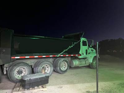 2006 Peterbilt 335 Dump Truck