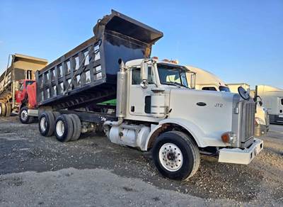 2005 Peterbilt 357 Tandem-Axle Dump Truck