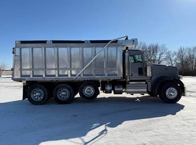 2019 Peterbilt 367 Dump Truck